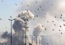 Nuovi raid Usa in Iran, Teheran risponde: colpite basi americane in Kuwait e Bahrein
