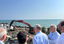 Ostia, via alla demolizione dello stabilimento dei vip. Gualtieri: “Il mare di Roma cambia volto”