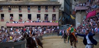 Palio di Siena oggi, orario e dove vederlo (in diretta): contrade, cavalli e fantini