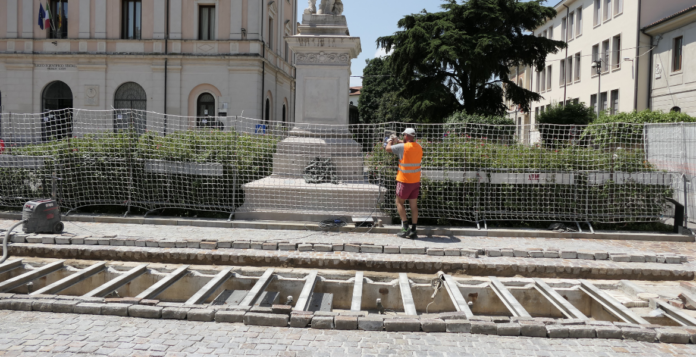 Piazza San Lorenzo Vicenza lavori fontana luglio 2026 Piazza San Lorenzo Vicenza lavori fontana luglio 2026
