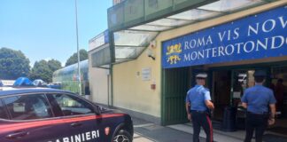 Roma, bimbo morto in piscina a Monterotondo: tre indagati