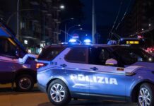 Roma, due somali aggrediti da 10 ragazzi a San Lorenzo e feriti a coltellate: al vaglio telecamere
