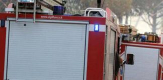 Roma, incendio a ridosso della linea ferroviaria: circolazione rallentata tra Ponte Galeria e Fiumicino