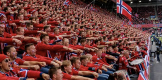 Norvegia torna a casa dopo i Mondiali, il ‘row’ con il principe e 90mila tifosi Viking row