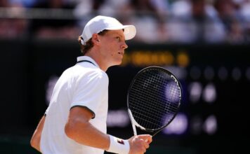 Sinner si prende la semifinale di Wimbledon e… ripensa al Roland Garros: “Spero non succeda più”