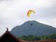 Tarzo, pilota di parapendio si schianta al suolo: morto 53enne a Molino di Fratta di Tarzo