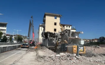 Tav Vicenza, osservando le demolizioni dei palazzi: tutto questo per cosa? tav vicenza