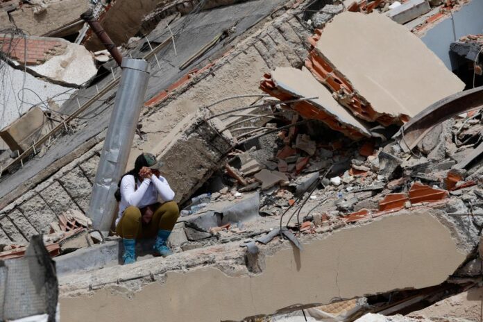Terremoto in Venezuela, salgono a 2.295 i morti: sette giorni di lutto nazionale