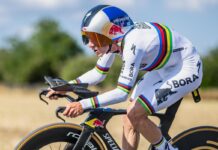 Tour de France, Evenepoel vince la cronometro della 16a tappa, Pogacar resta in maglia gialla