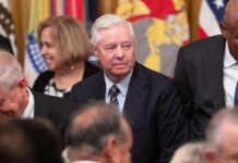 Usa, è morto il senatore repubblicano Lindsey Graham: aveva 71 anni