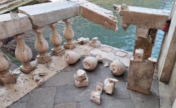 Venezia, via al restauro finale balaustra Ponte di Rialto: fu danneggiata da barcone rubato