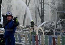 Venezuela, ancora vivo a una settimana dal terremoto: soccorritori al lavoro per estrarlo da macerie