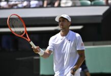 Wimbledon, nervosismo Cobolli: gesto polemico e lite con il suo angolo
