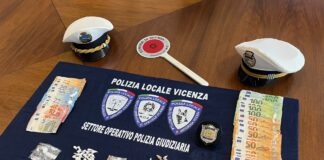 Vicenza, Polizia locale denuncia due spacciatori e sequestra droga e contanti a Parco Città operazione anti droga vicenza