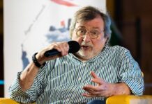 Addio Guccini, l’Italia lo ricorda così. Fazio: “Dolore grande, si porta via un pezzo della nostra vita”