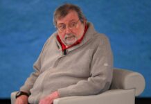 Addio a Francesco Guccini, il cantautore morto a 86 anni