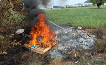 Arzignano, brucia rifiuti abbandonati: denunciato un 69enne Arzignano rifiuti bruciati