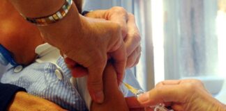 Bambina morta a Palermo, è corsa al vaccino anti-difterite: “Richieste in crescita del 10% in 48 ore”