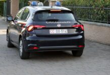 Bologna, 28enne aggredito a coltellate: è in pericolo di vita