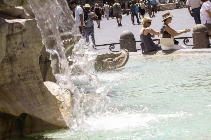 Caldo a Roma, il meteorologo: “Quarta ondata non se ne andrà prima di Ferragosto”