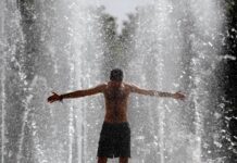 Caldo record, solo due bollini rossi a Ferragosto: poi temporali e temperature in calo