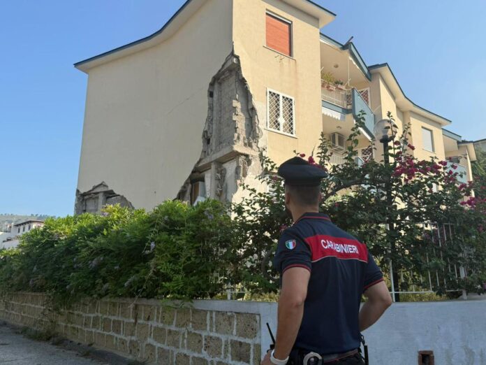 Campi Flegrei, prosegue lo sciame sismico: altre 5 scosse stamattina
