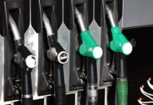 Carburanti, domani Cdm per proroga misure. Fonti di Palazzo Chigi: “Al lavoro per tutela fasce di reddito più deboli”