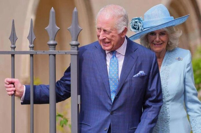 Carlo e Camilla, così la distanza tiene vivo l’amore: weekend separati per non annoiarsi