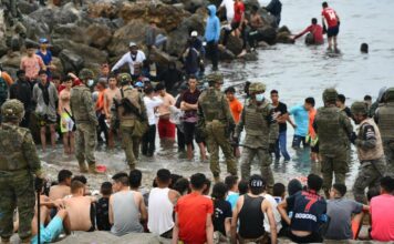 Ceuta, allarme del sindaco Vivas: “Un’invasione, e non è finita”. Ue in allerta per il 15 agosto