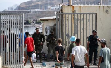 Ceuta, ancora 5mila migranti in città: “Emergenza non è finita”