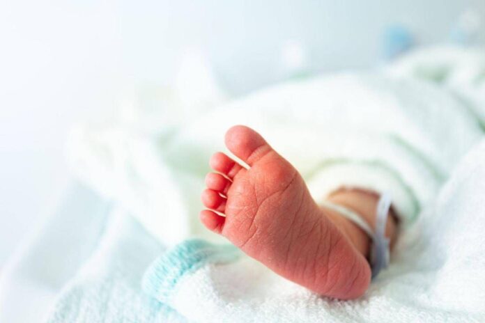 Diventa mamma a 62 anni: “La mia famiglia non ci credeva”