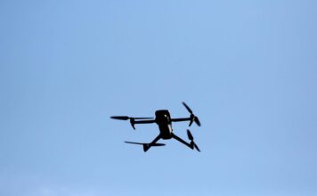 Drone con esplosivo trovato all’aeroporto di Lipsia, era vicino ad aereo ucraino