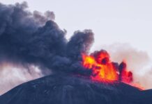 Eruzione Etna, Ingv: “Impossibile stimare quanto durerà”