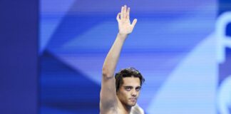Europei di nuoto, Thomas Ceccon conquista la semifinale dei 50 dorso ceccon