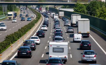 Ferragosto, traffico da bollino rosso anche sulle strade del Veneto: 24 milioni di viaggi Ferragosto sulle strade venete