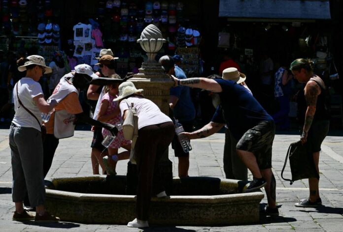 Fine del caldo, arriva la svolta meteo: temporali e temperature in calo da domani