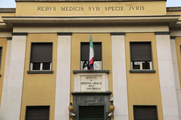 Focolaio di tubercolosi all’Istituto di Medicina legale di Milano, fino a 3 settimane per chiarire il quadro