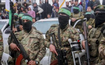 Gaza, Hamas ‘celebra’ 15enne ucciso in combattimento: “Ha piazzato esplosivi e sparato con lanciarazzi anticarro”