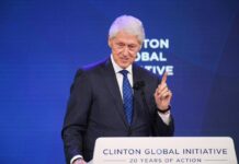 Gli 80 anni di Bill Clinton, il ‘ragazzo di Hope’ dall’Arkansas alla Casa Bianca