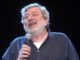 Guccini, domani i funerali: la sua Pavana lo saluta nel silenzio. Il sindaco: “Massimo rispetto per sue volontà”