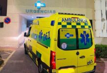 Guida un’ambulanza e lavora sei giorni al mese: “Guadagno 2300 euro”