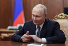 I voti gonfiati per Putin, il partito ‘fantasma’ e l’affluenza flop: gli altri dati delle elezioni in Russia