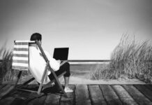 In ferie senza e-mail e chat? Ecco come organizzarsi per staccare davvero la spina dal lavoro