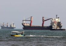Iran, Araghchi: “Gli Usa stanno facendo grave errore di valutazione su Hormuz”