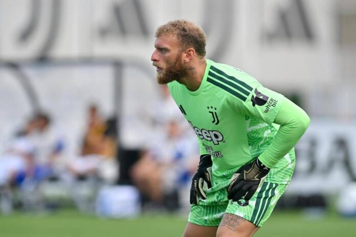 Juventus, Di Gregorio verso l’addio: due club su di lui