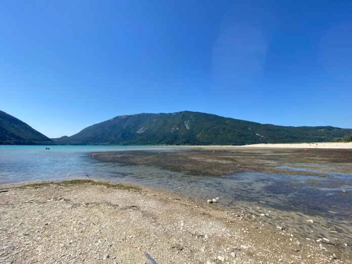 Lago di Santa Croce Albago (Bl) siccità veneto