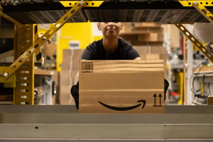 Lavoro: Amazon-Swg, 58% italiani favorevole a donare ferie a colleghi in difficoltà