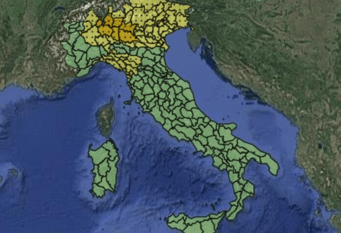 Maltempo, allerta meteo arancione e gialla per temporali giovedì 20 agosto: la mappa delle regioni a rischio