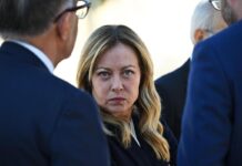 Meloni a Bonaccini: “Italiani votano a destra perché hanno studiato poco? Noi non chiediamo titoli, li rispettiamo”