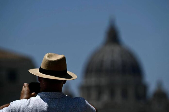 Meteo, domenica temporali su Alpi e Appennini. A Ferragosto caldo fino a 39°C